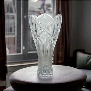 LENOX. Everyday Celebrations "Shooting Star" Crystal Vase 14" HEAVY